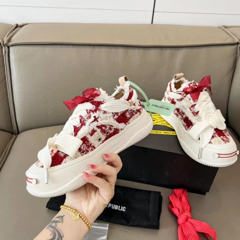 Smilerepublic Canvas Shoes